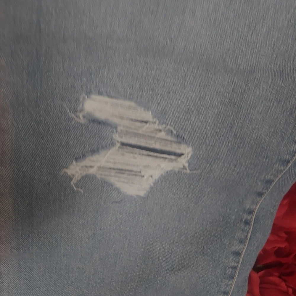 Levis Women's Bootcut Jeans with Frayed Spots Size 18 NWOT